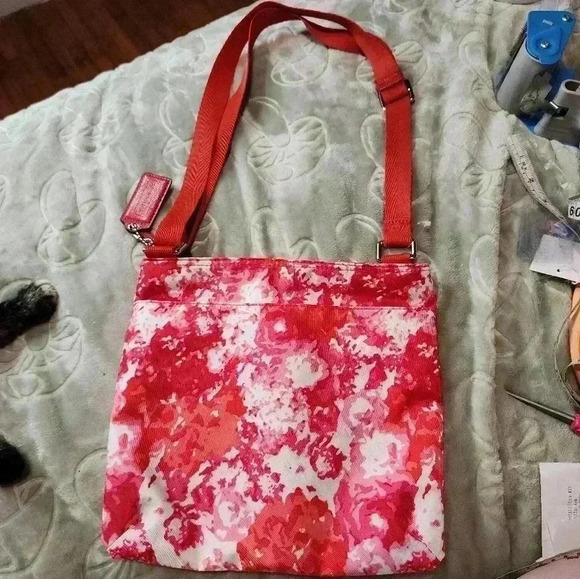 COACH GETAWAY Floral FILE BAG CROSSBODY SHOULDER PURSE TRAVEL F31963 - Picture 2 of 8